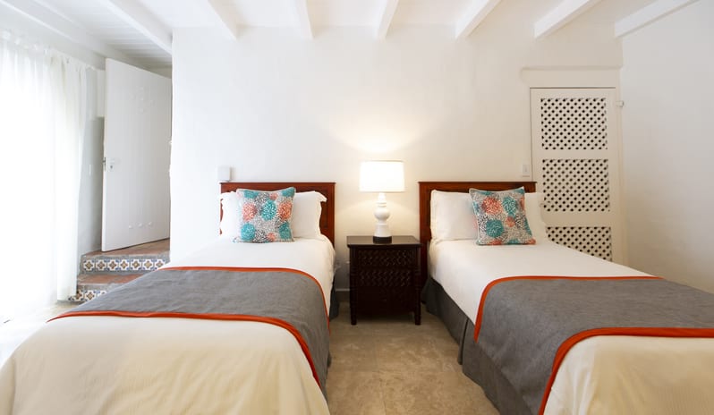 Ocean View Guestroom Lower Level_001